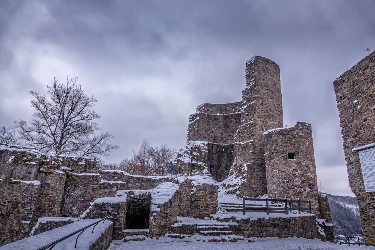 2023-01-FCa-0003-Burgruine-Windeck