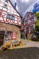 Unterwegs im historischen Ortskern des Eifel&ouml;rtchens Monreal