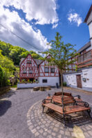 Unterwegs im historischen Ortskern des Eifel&ouml;rtchens Monreal