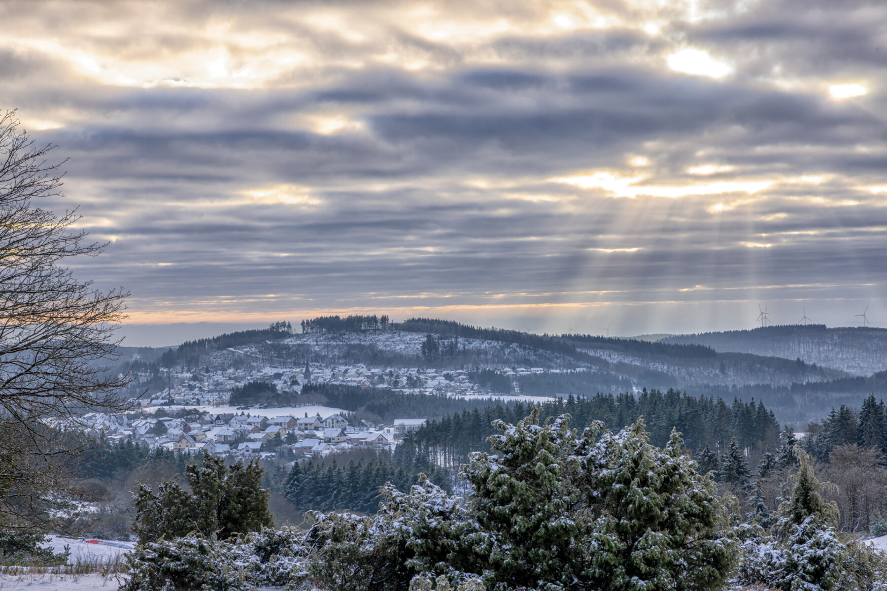 Blick auf Langenfeld (Eifel)