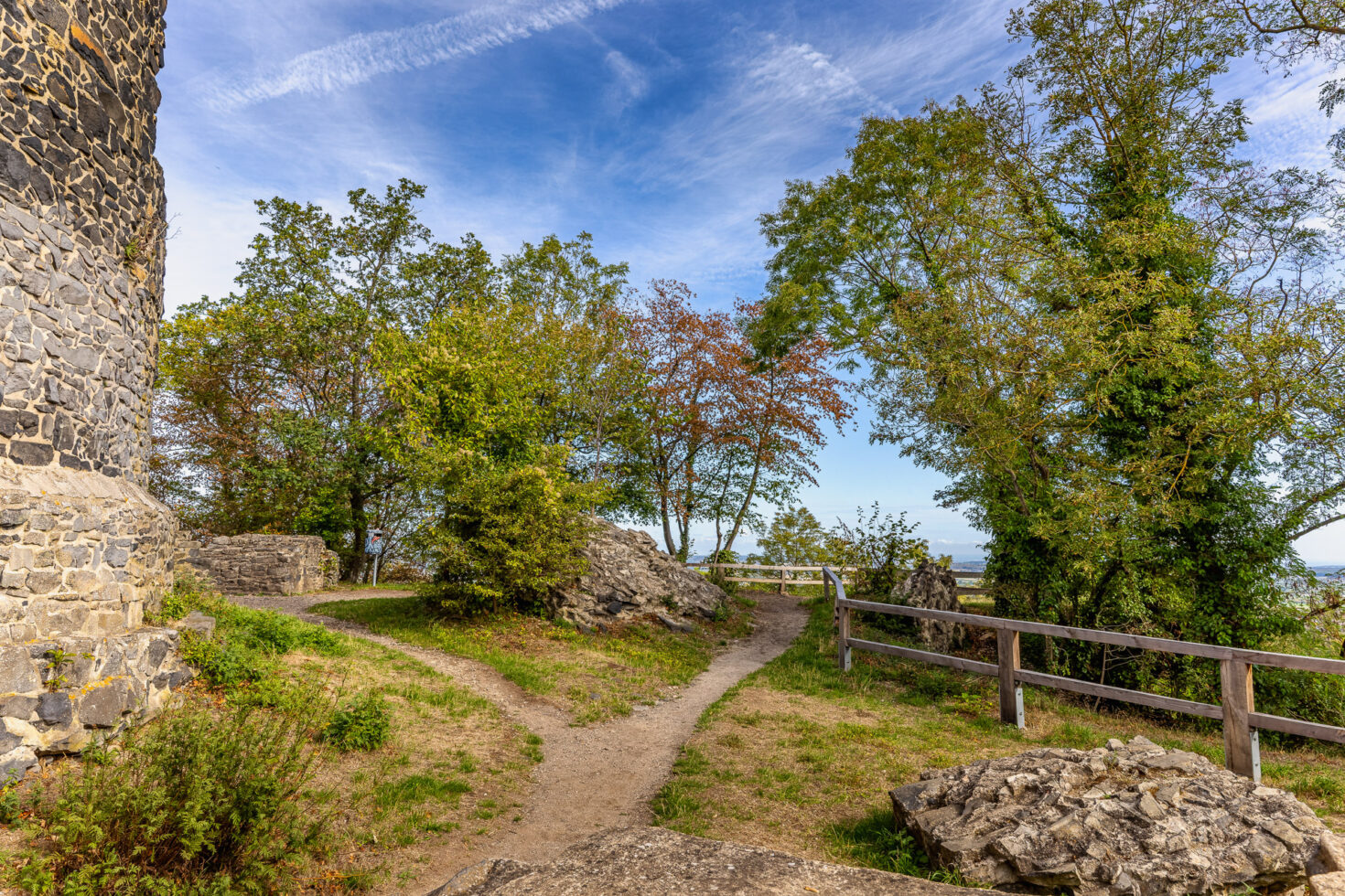 Auf dem Gel&auml;nde der Tomburg
